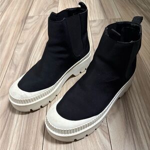 Marc Fisher Black Block-heel Booties size 9.5 Women